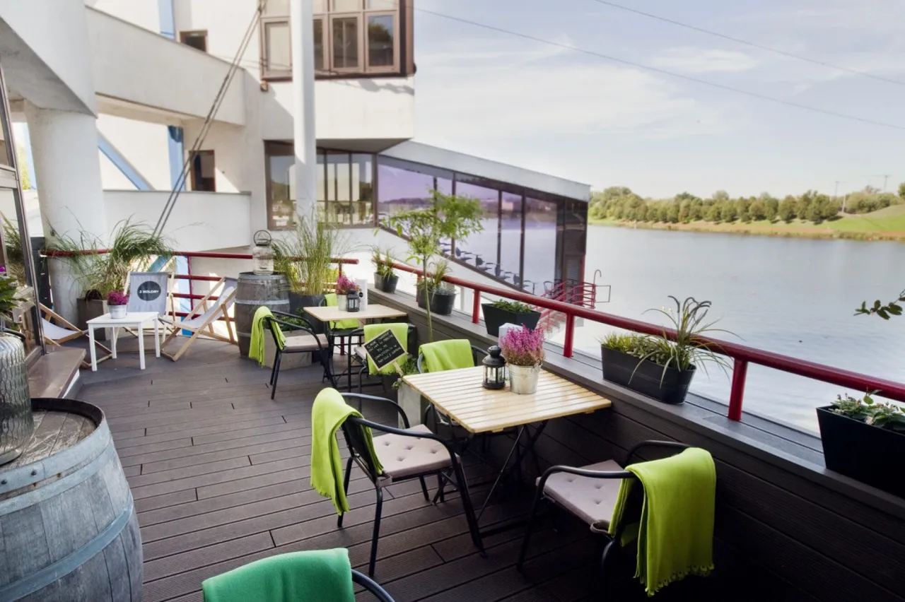 Romantyczna kolacja Poznań atmosfera