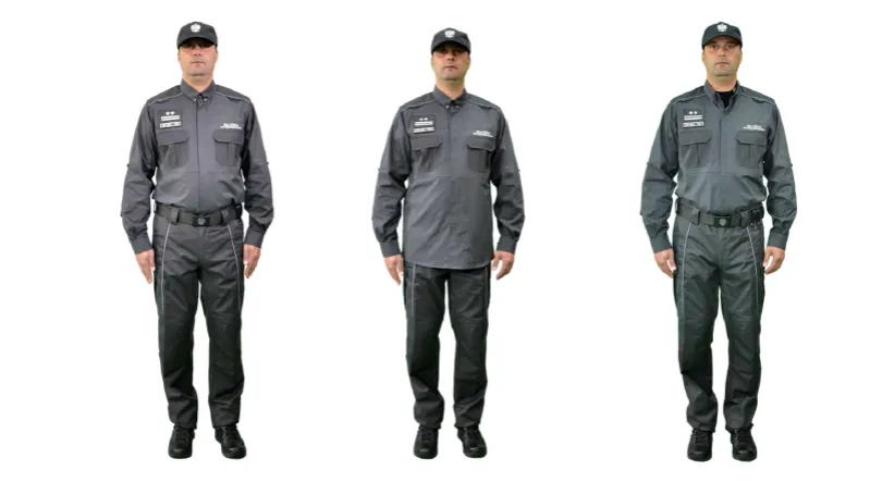 Funkcjonariusz Służby Więziennej w mundurze