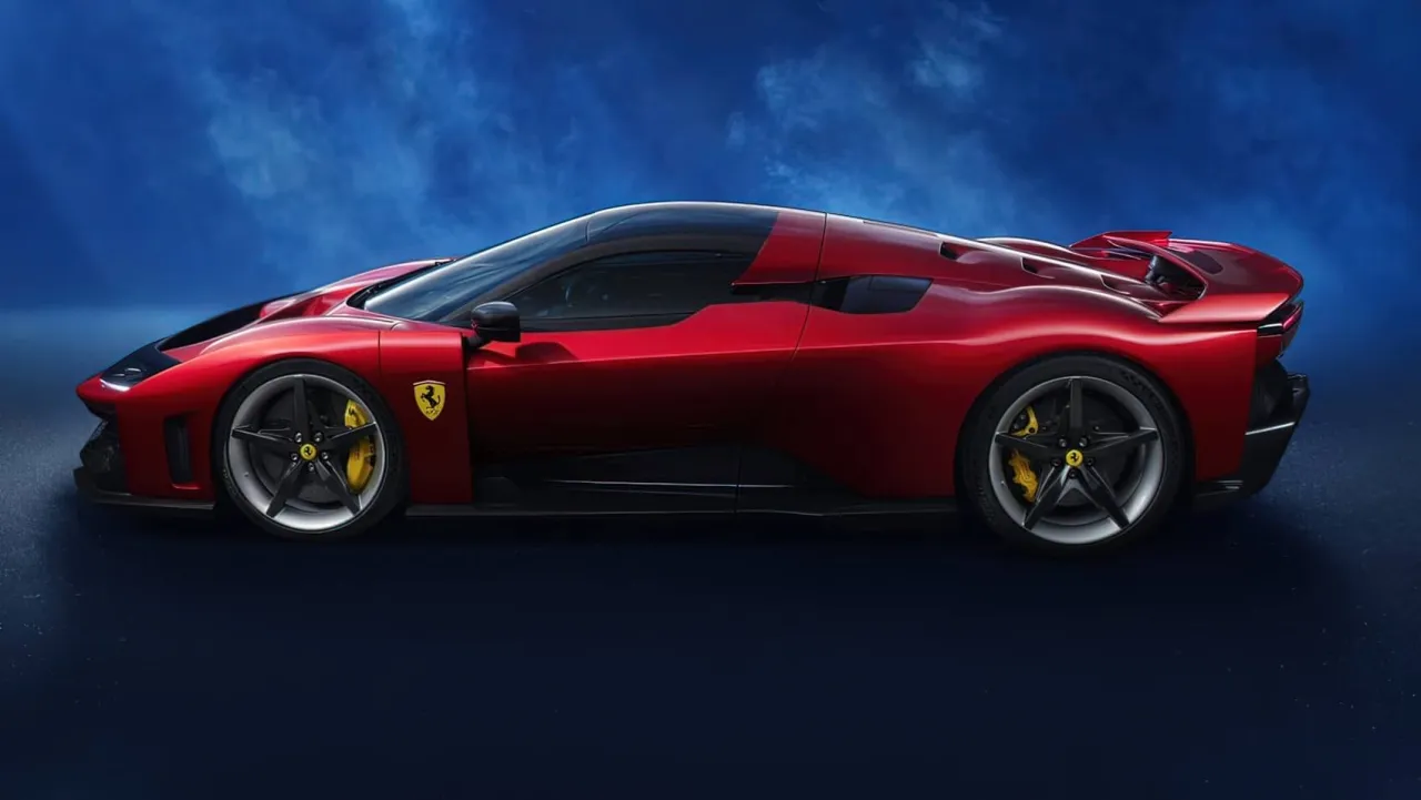 Nowoczesne Ferrari z boku, opływowe linie