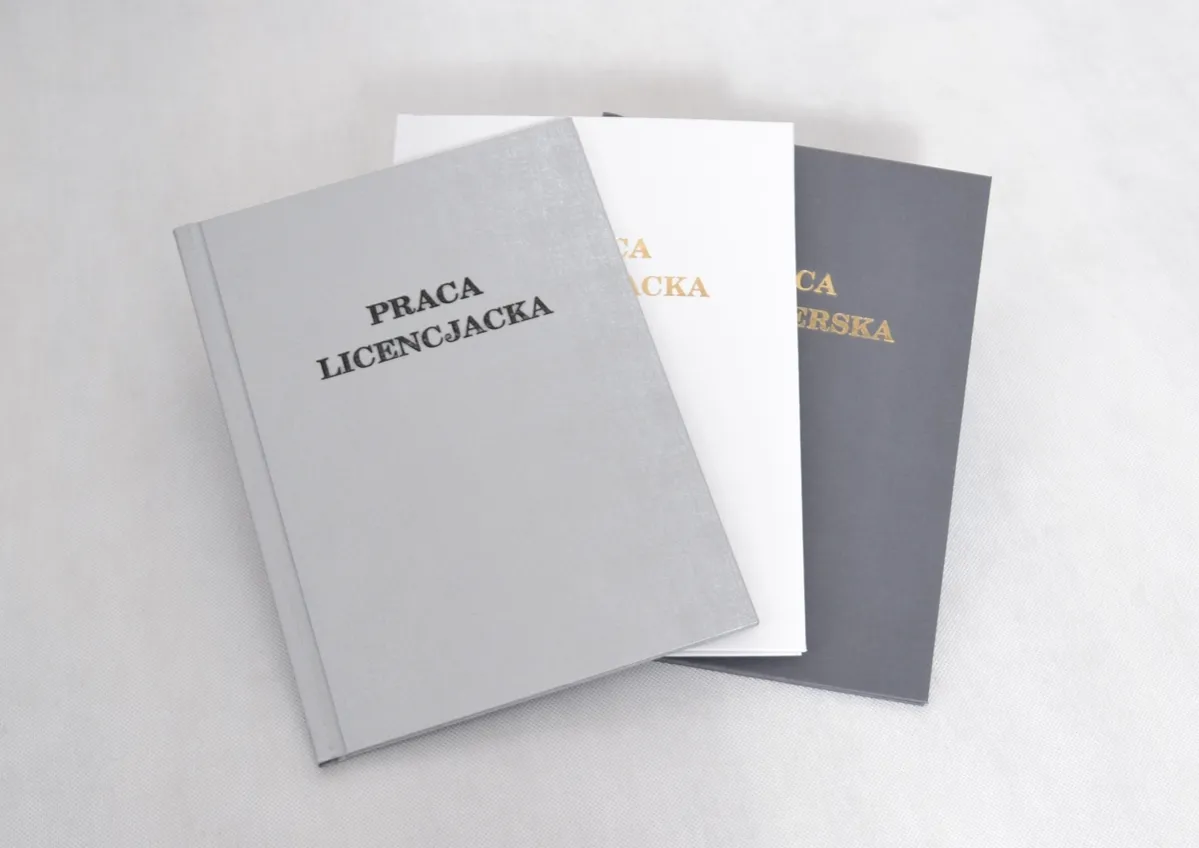 Zdjęcie Jak robić cytaty w pracy licencjackiej, aby uniknąć błędów?