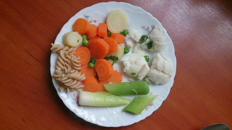 zdrowe jedzenie dla niemowląt ryba warzywa