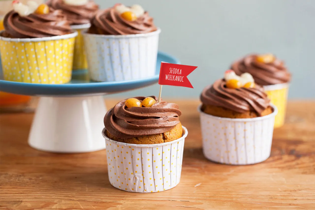 Gniazdka z folii aluminiowej babeczki