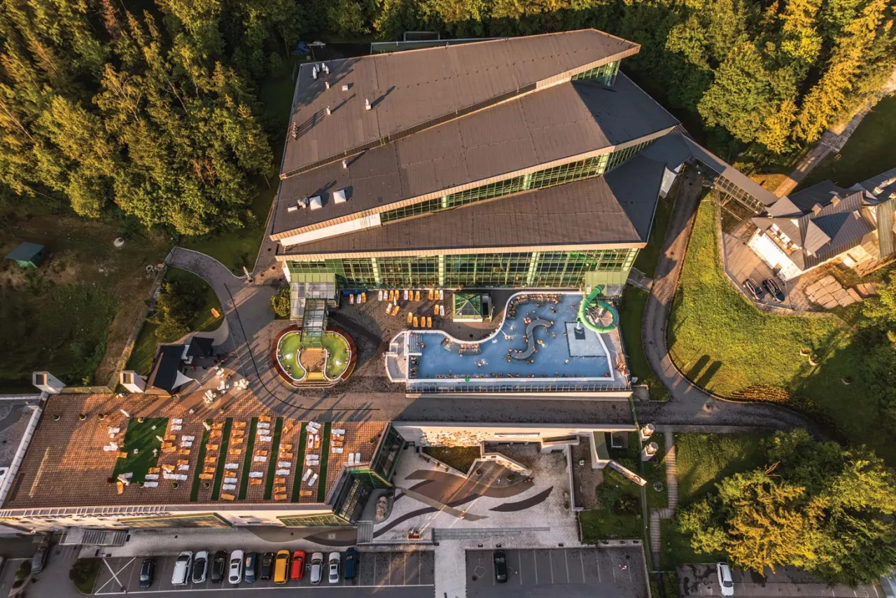 Termy Zakopiańskie widok na g&oacute;ry