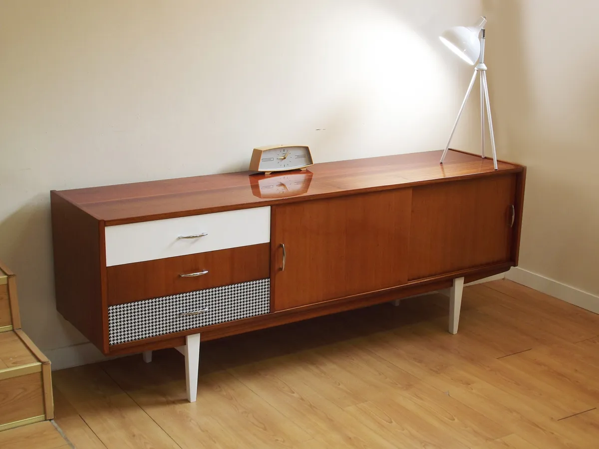 Renowacja starego mebla krok po kroku