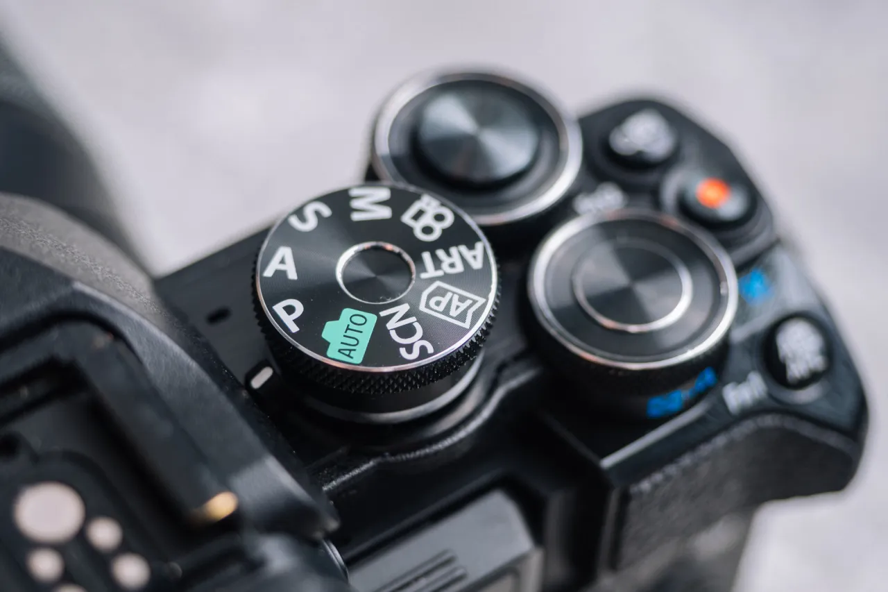 Zdjęcie Jak ustawić aparat cyfrowy Sony, aby uzyskać najlepsze zdjęcia i efekty