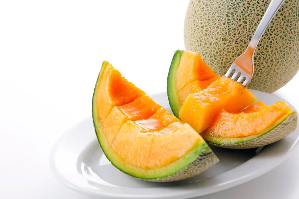 świeży melon przekrojony, owoce, orzeźwienie