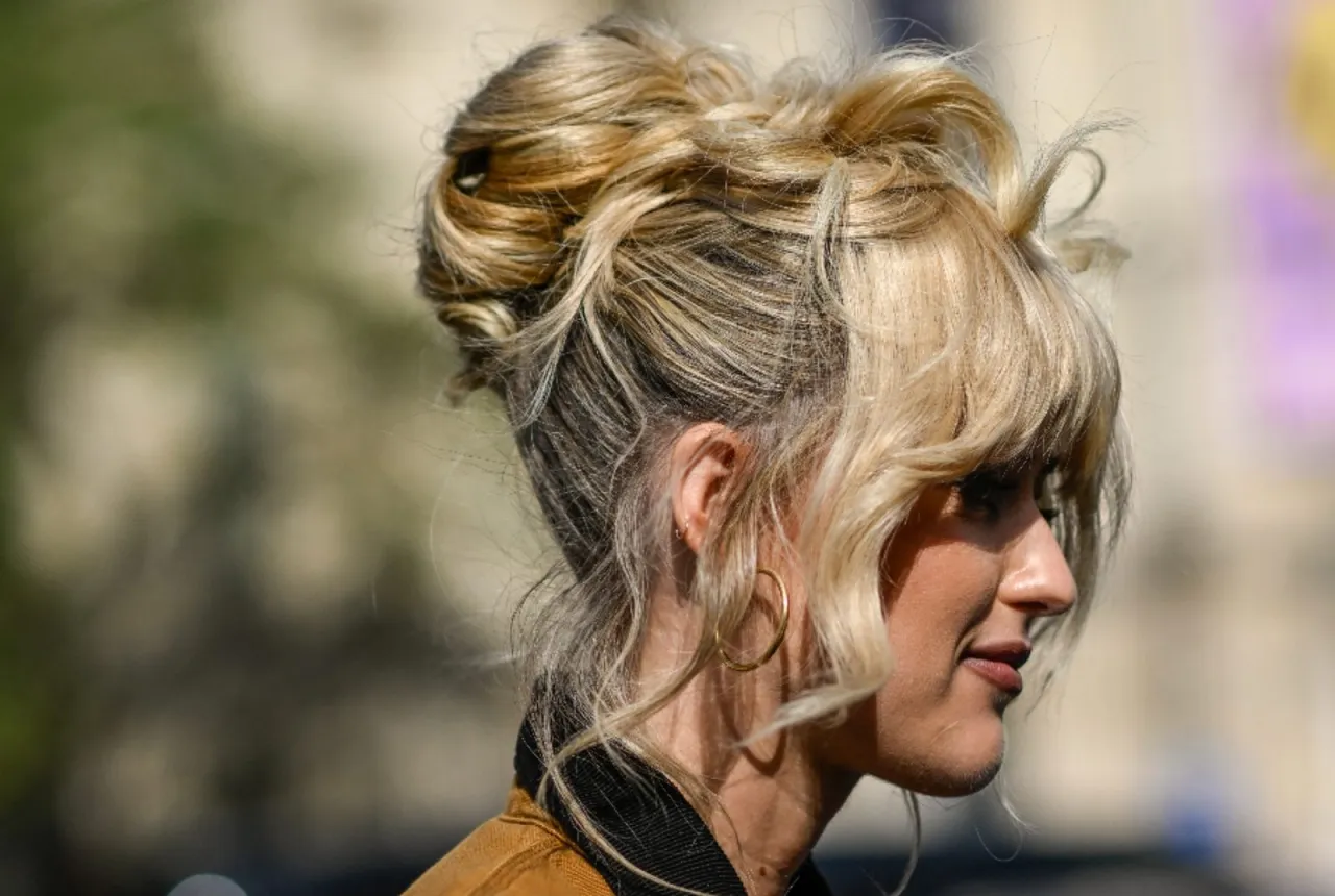 Einfache Alltagsfrisuren lange Haare