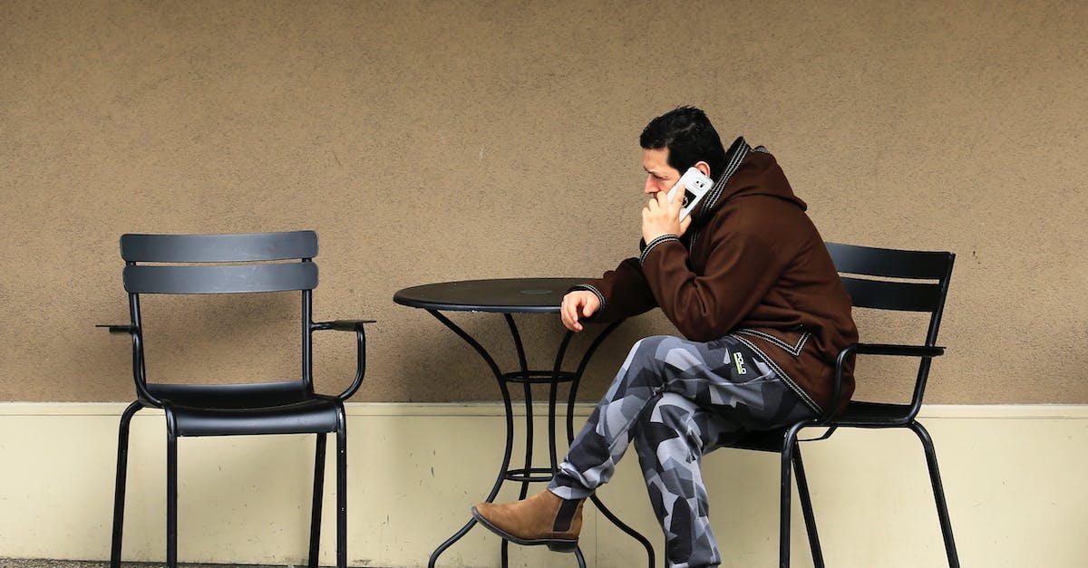 Jak czytać ebooki i epub na telefonie? Poradnik 2023