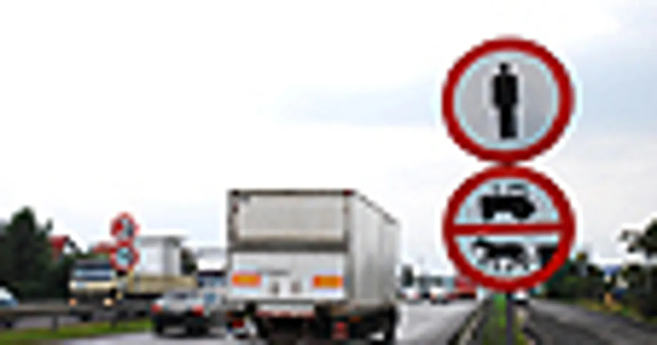 znak D-9 autostrada i motorower zakaz