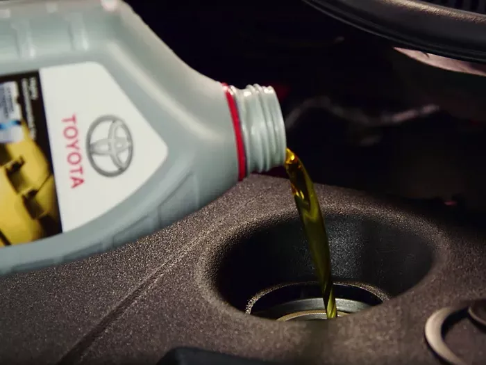 toyota zalecane interwały wymiany oleju