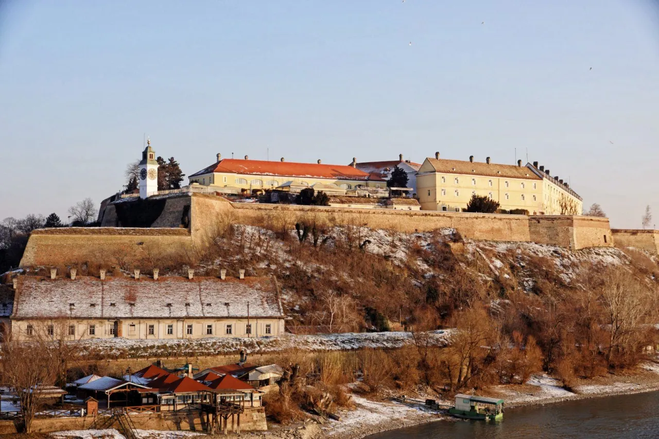 Twierdza Petrovaradin Nowy Sad panorama