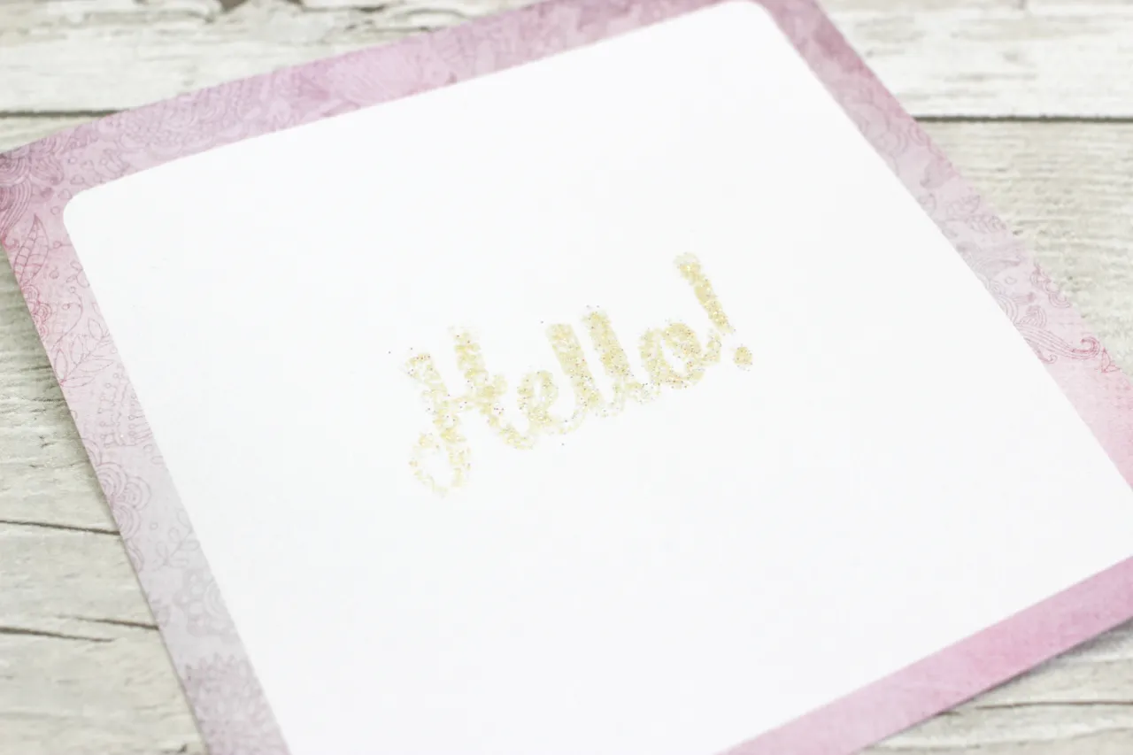 embossing na gorąco złote litery