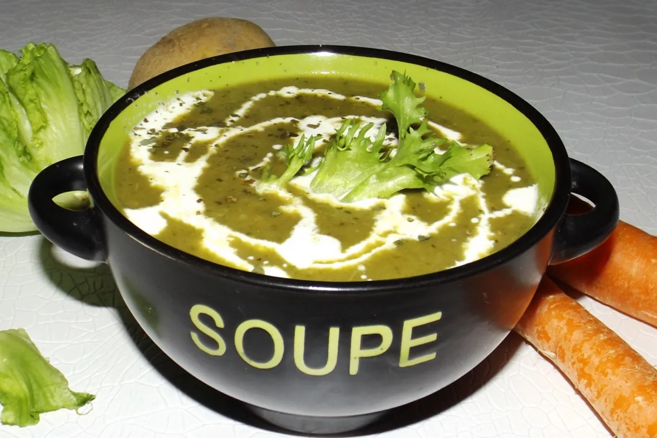Ingrédients pour soupe de salade verte