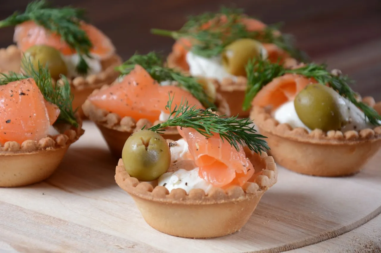 Przystawki na zimno na st&oacute;ł komunijny