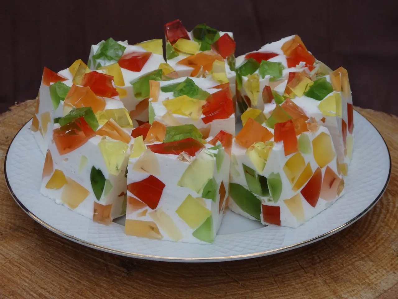 składniki na śmietanowiec galaretki żelatyna śmietana