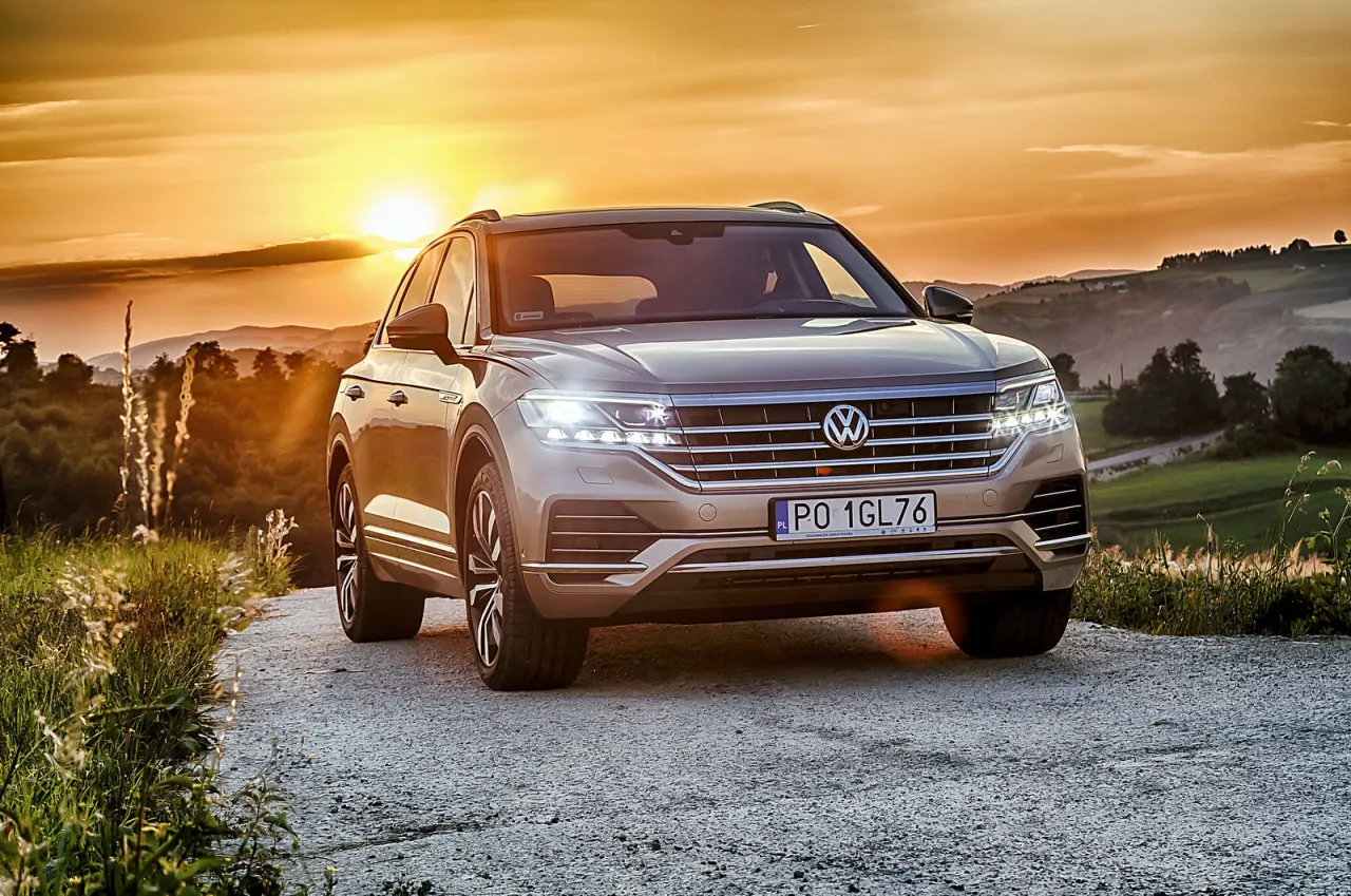 VW Touareg I, II i III generacja por&oacute;wnanie