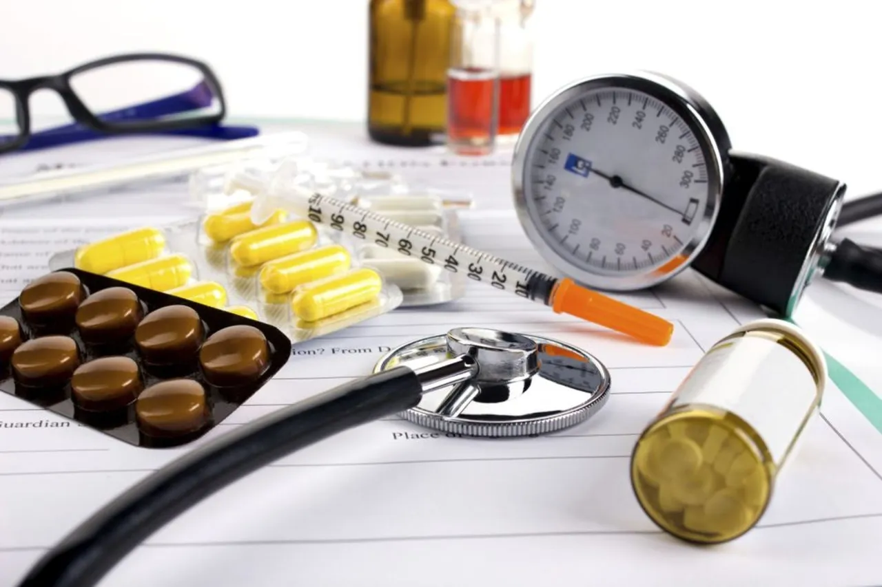 kiedy lekarz zaleca dawkowanie lek&oacute;w na nadciśnienie dwa razy dziennie