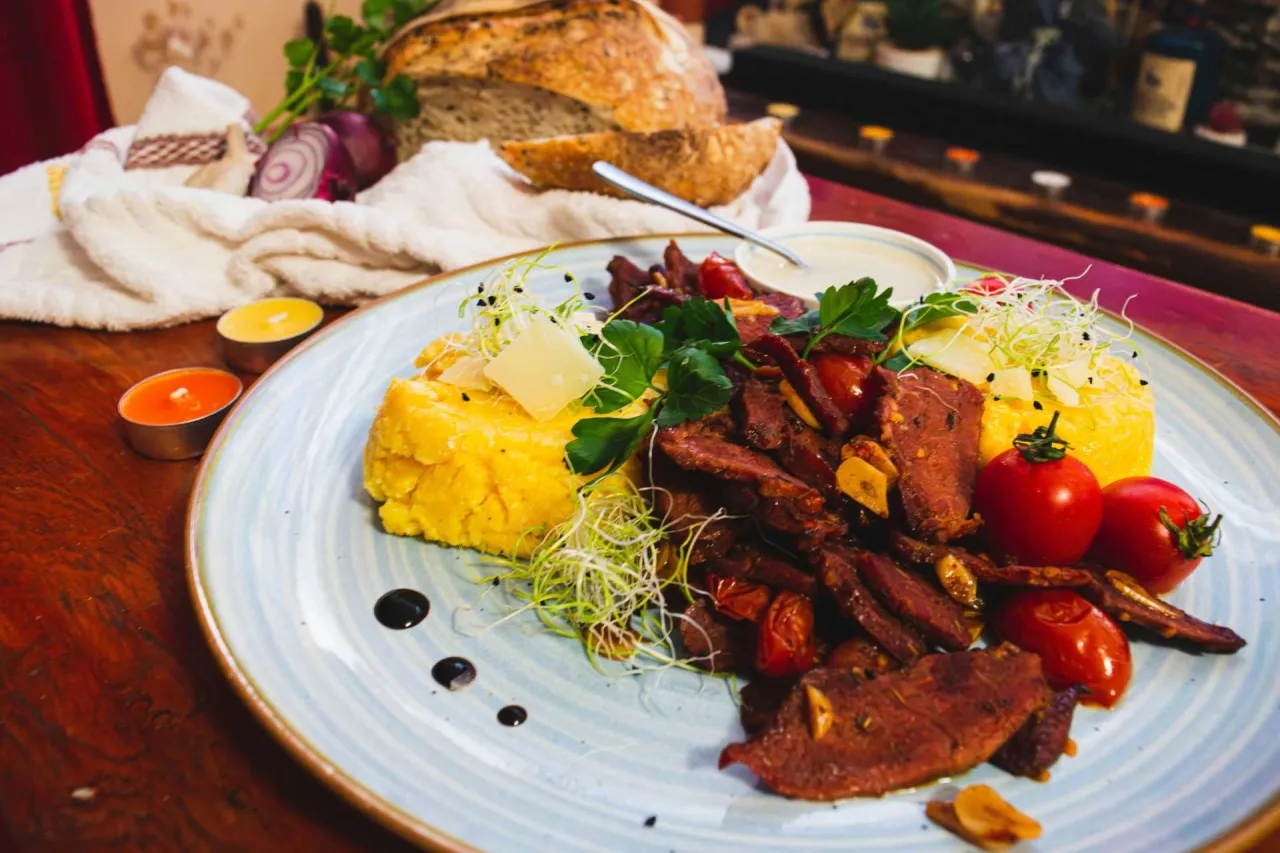 Tradycyjne dania kuchni rumuńskiej i węgierskiej