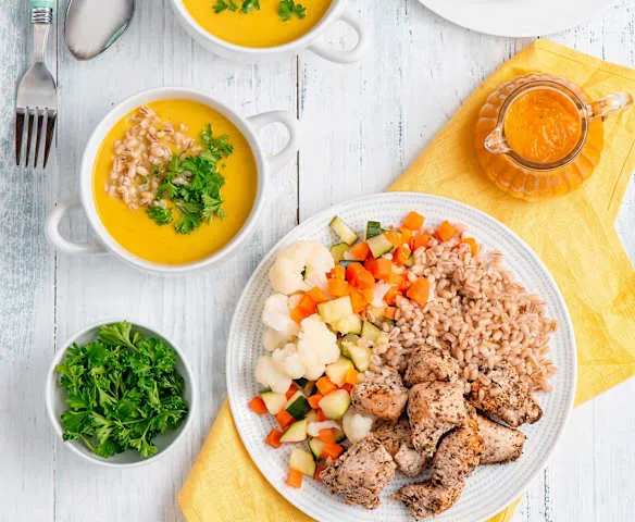 zupa jarzynowa z indykiem i kaszą pęczak