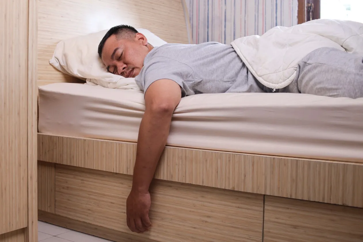 pozycje spania prawidłowe podparcie materac h3