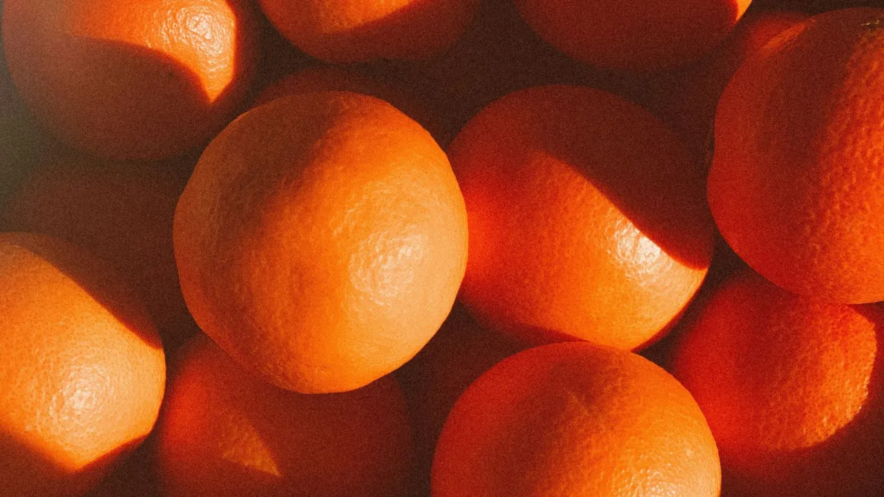 objawy przedawkowania witaminy C infografika