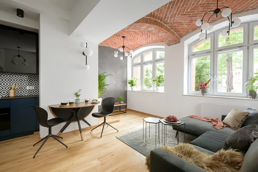 r&oacute;żne standardy wykończenia mieszkania