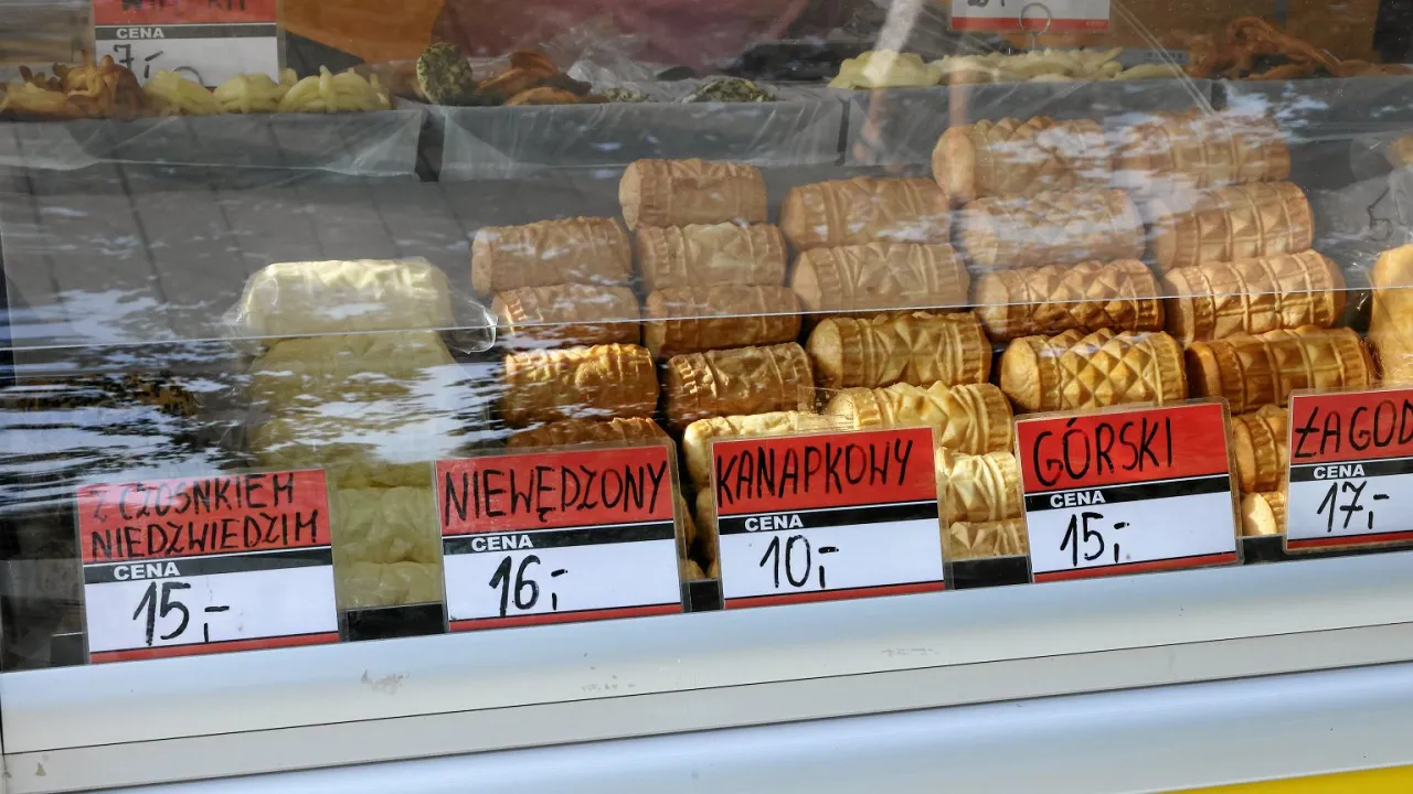 Zakopane dania regionalne oscypek kwaśnica