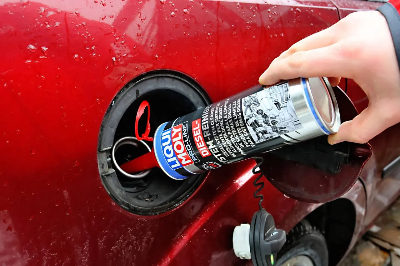 Zdjęcie Który płyn do wtryskow nie zniszczy diesla? Test aż 5 produktów