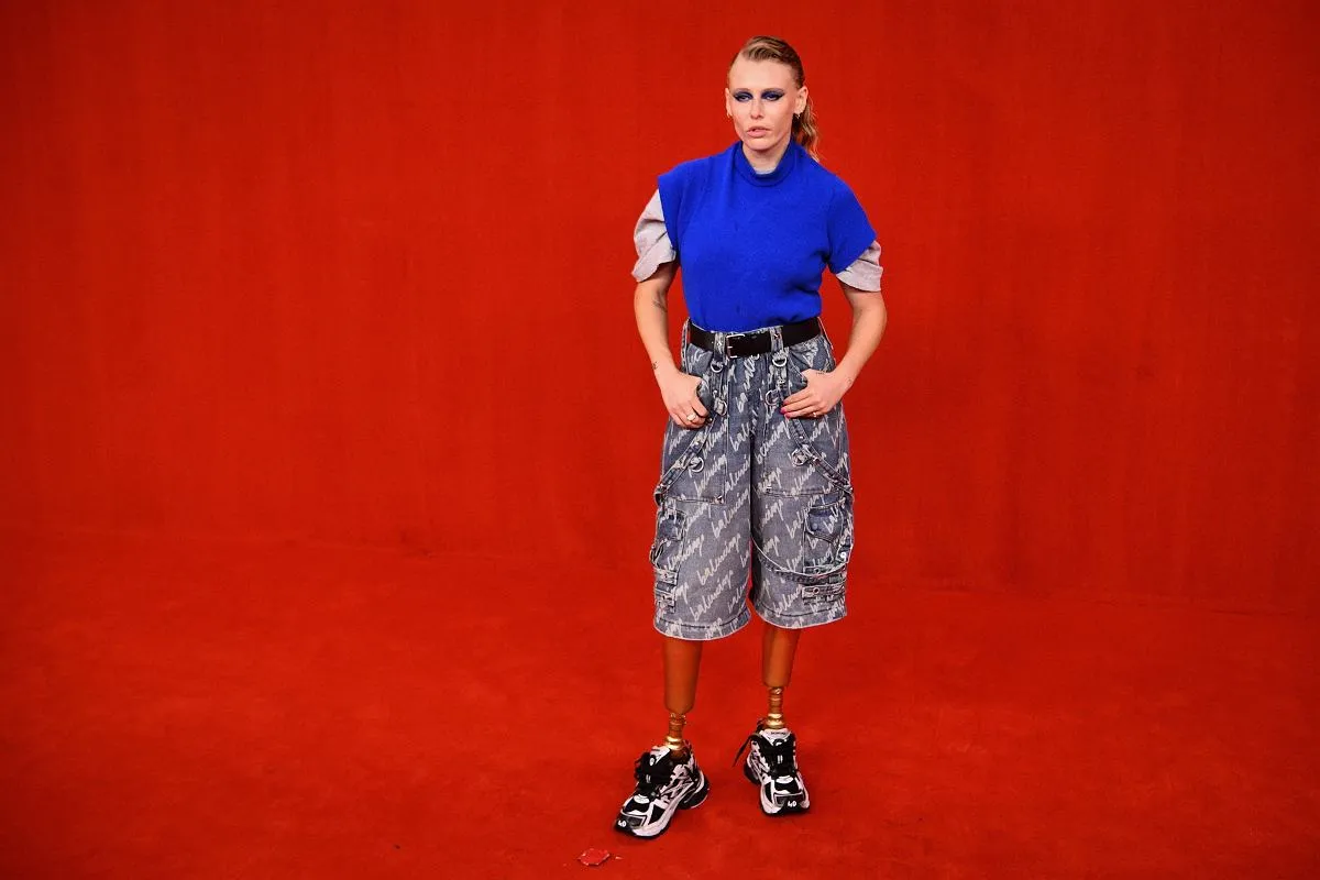 modelka prawidłowa postawa wybieg