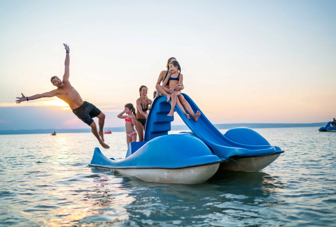 Familie am See &Ouml;sterreich