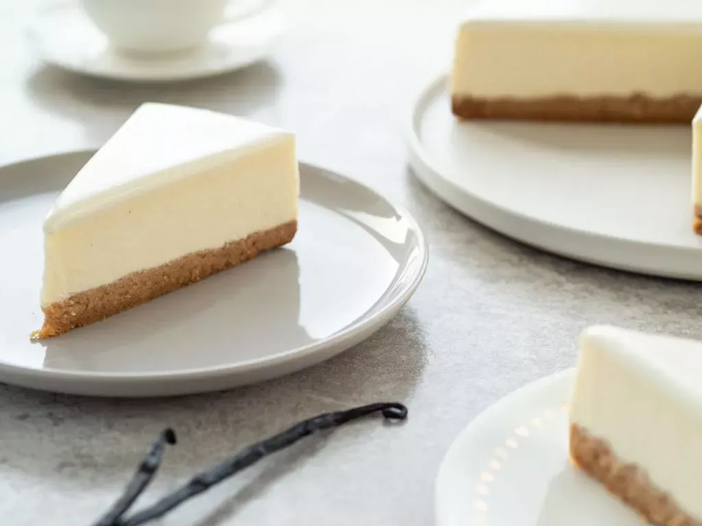 sp&oacute;d do sernika na zimno z herbatnik&oacute;w