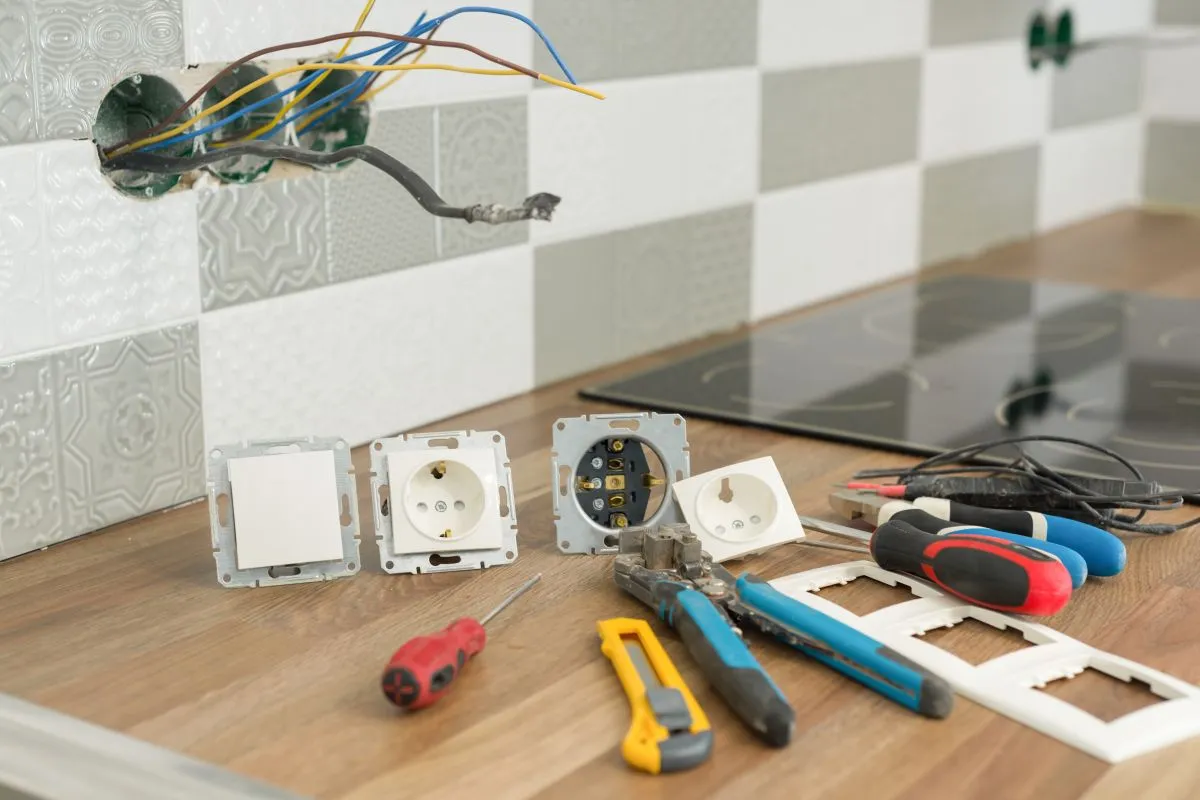 Zdjęcie Jaka różnicówka do łazienki? Bezpieczna instalacja elektryczna