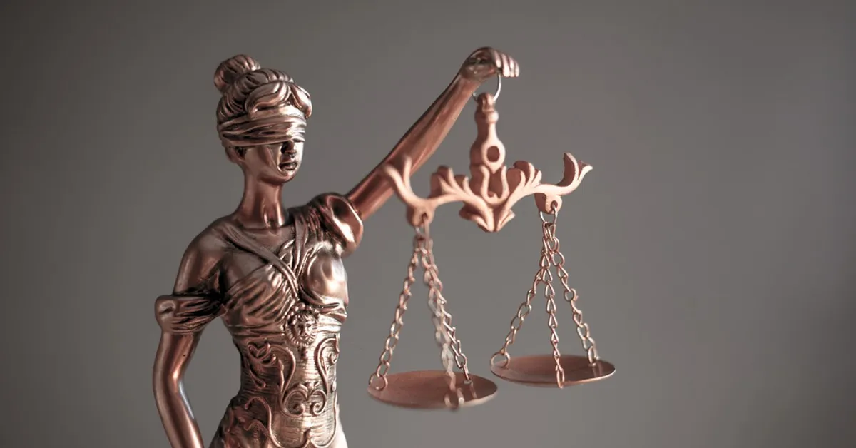 granica prawna wykroczenie przestępstwo, waga sprawiedliwości