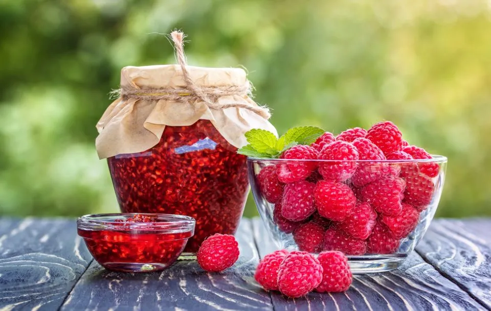 dżem malinowy z dodatkami