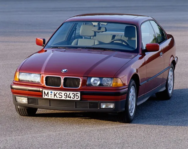 BMW E36 różne wersje nadwoziowe