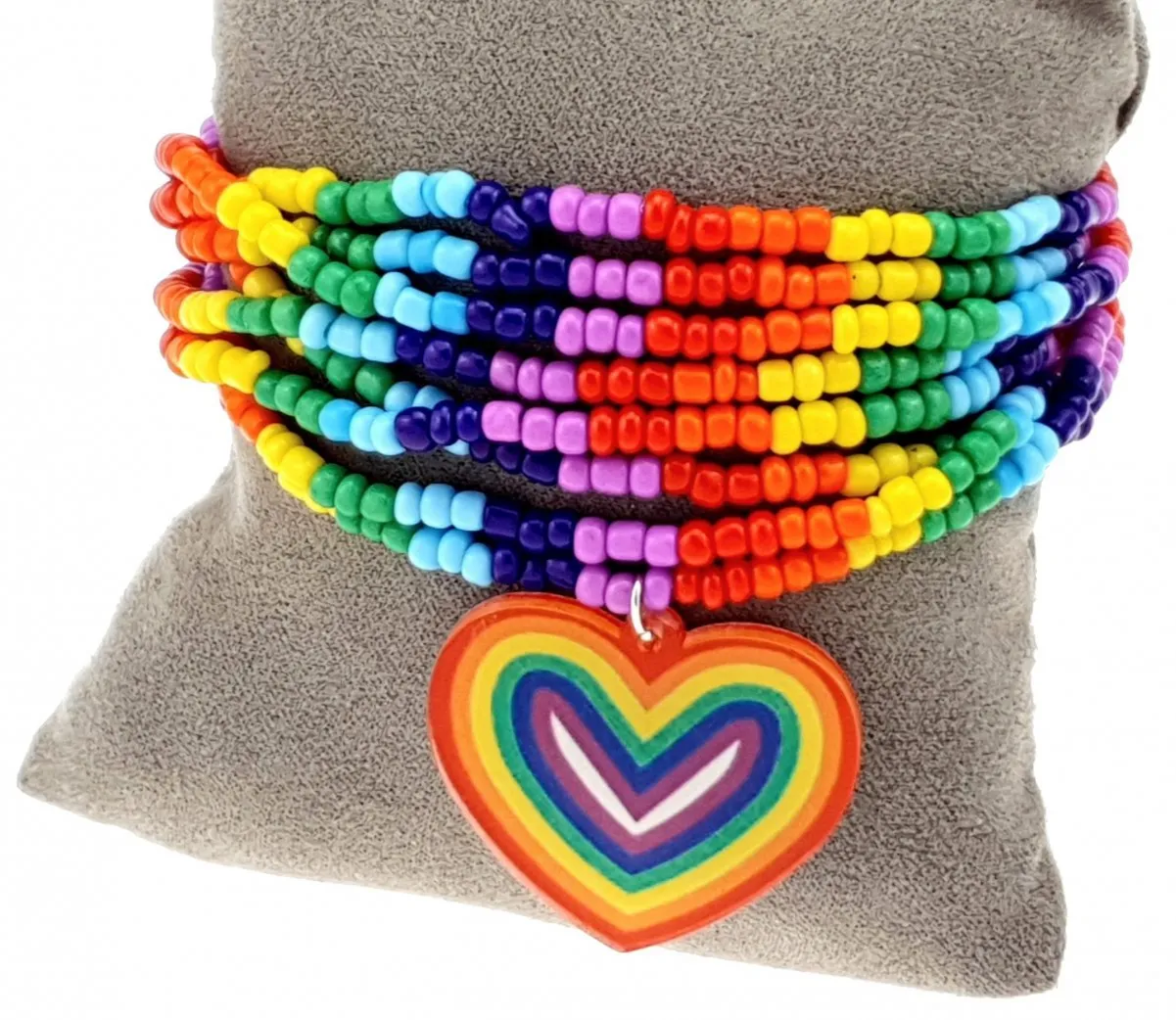r&oacute;żnokolorowe bransoletki sznurkowe