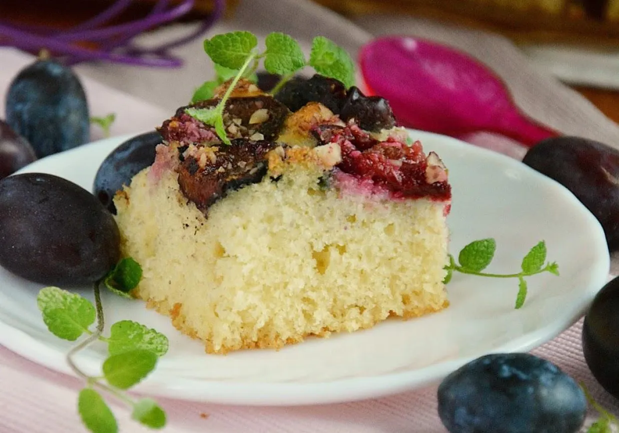 Puszyste ciasto jogurtowe bez zakalca