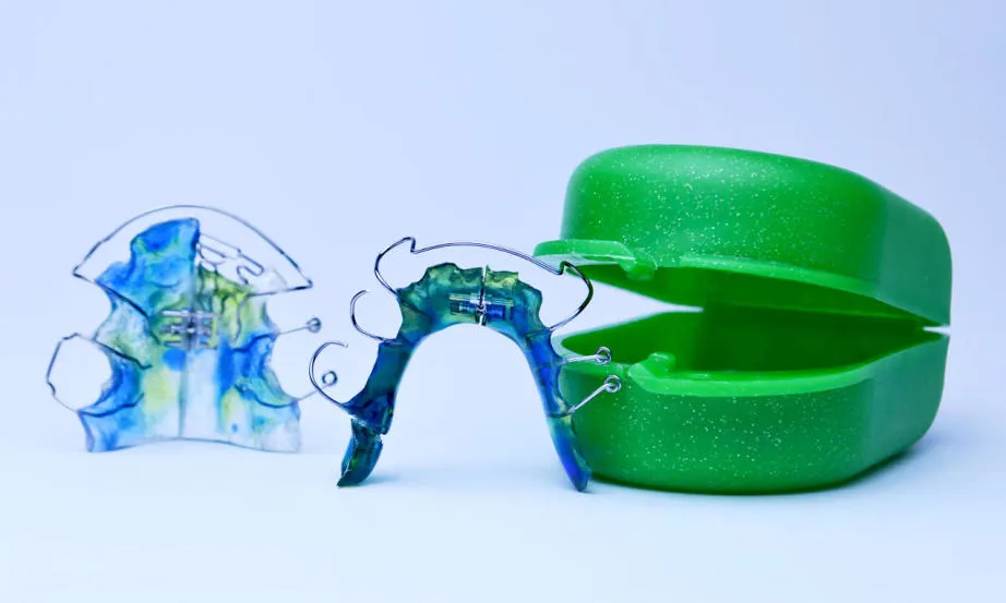 Budowa aparatu ruchomego na zęby