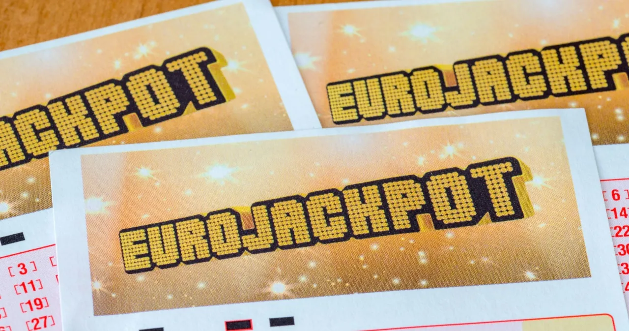 Kupony Eurojackpot z napisem 