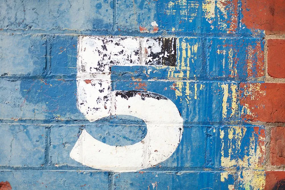 Zdjęcie Numerologia 5 i 7: jak te liczby kształtują twoją osobowość i relacje