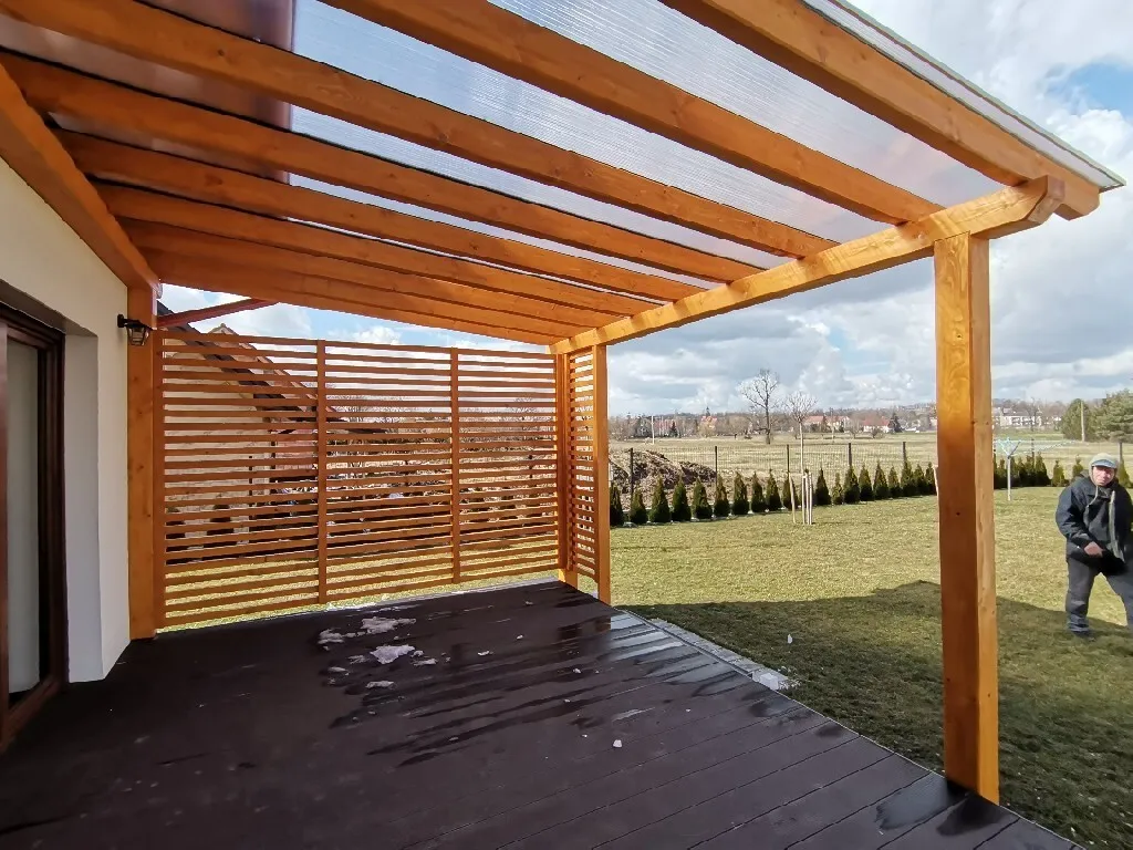 konstrukcja dachu pod poliwęglan, drewniana pergola