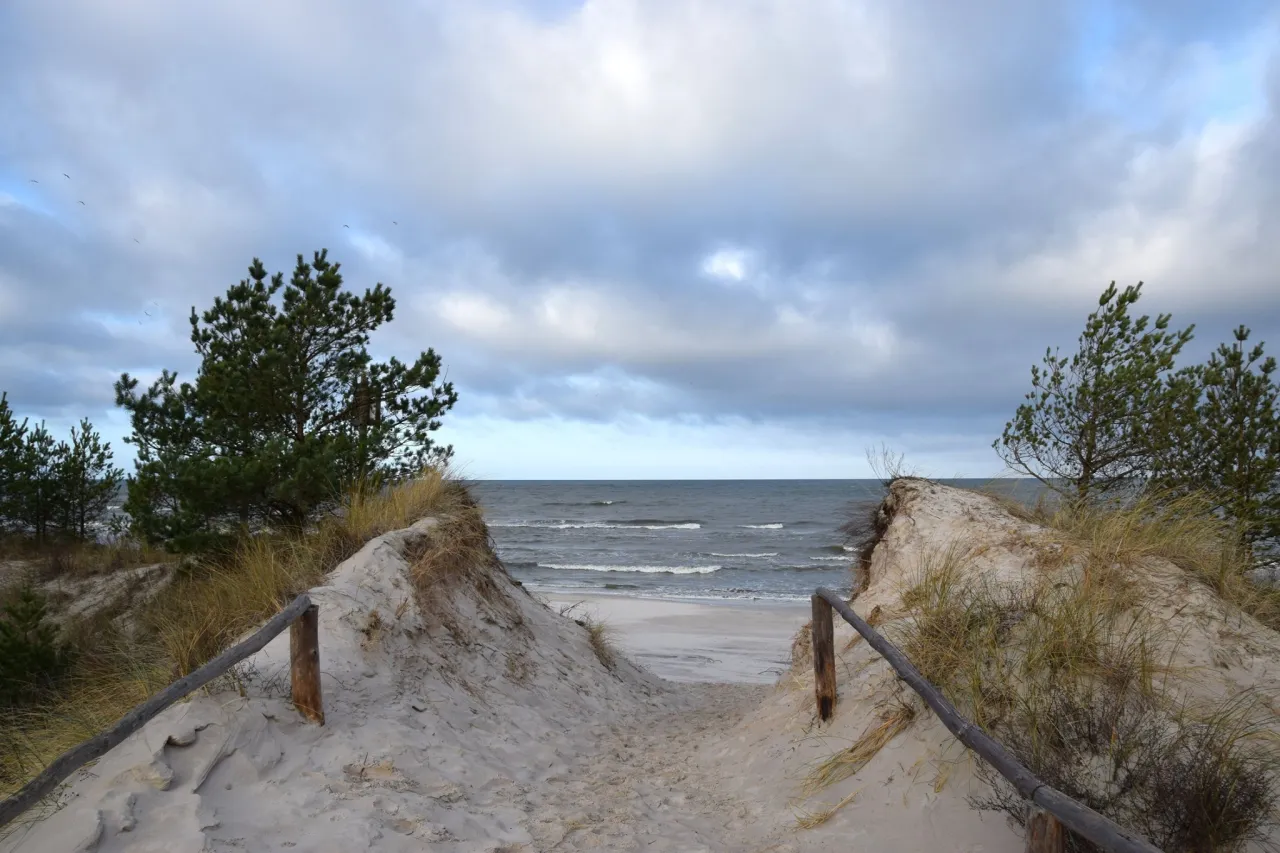 Pusta plaża Bałtyk Kopalino