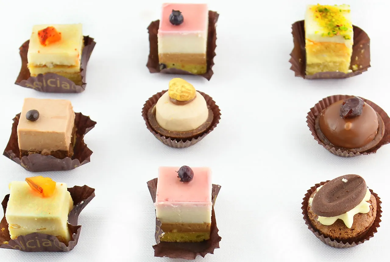 dessert minimalista alta pasticceria italiana