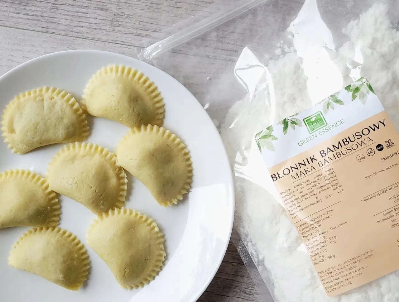 Porównanie chłonności mąk keto, mąka bambusowa