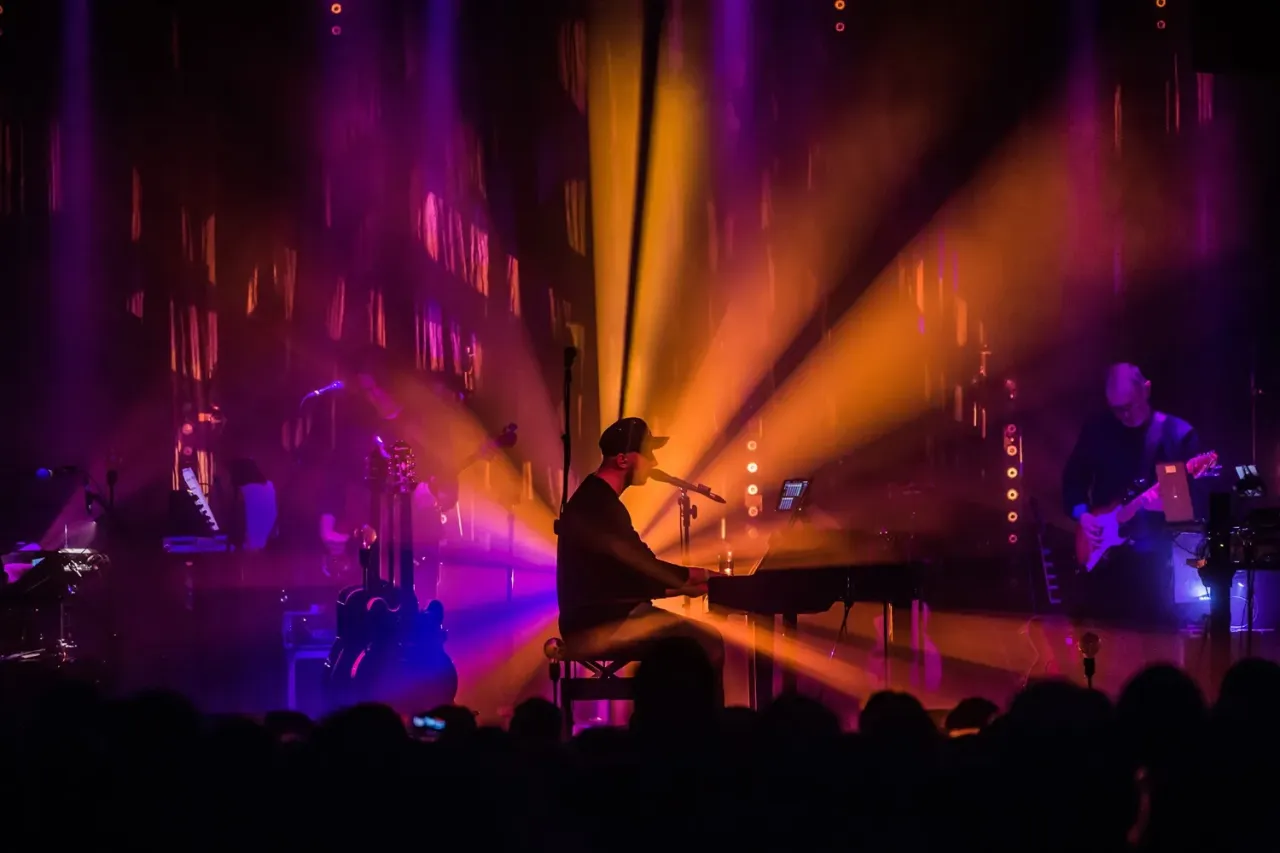 Kortez koncert scena publiczność