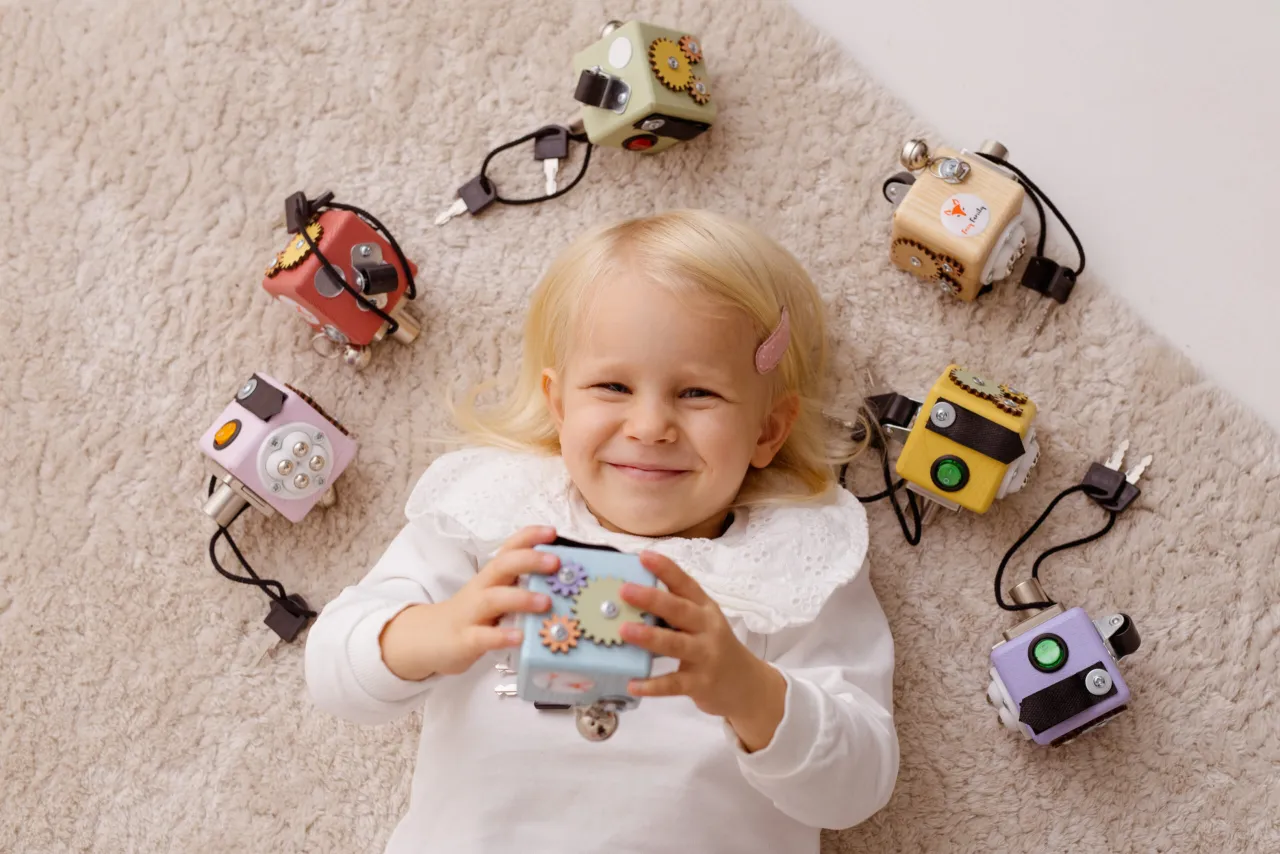 Rodzaje drewnianych zabawek sensorycznych