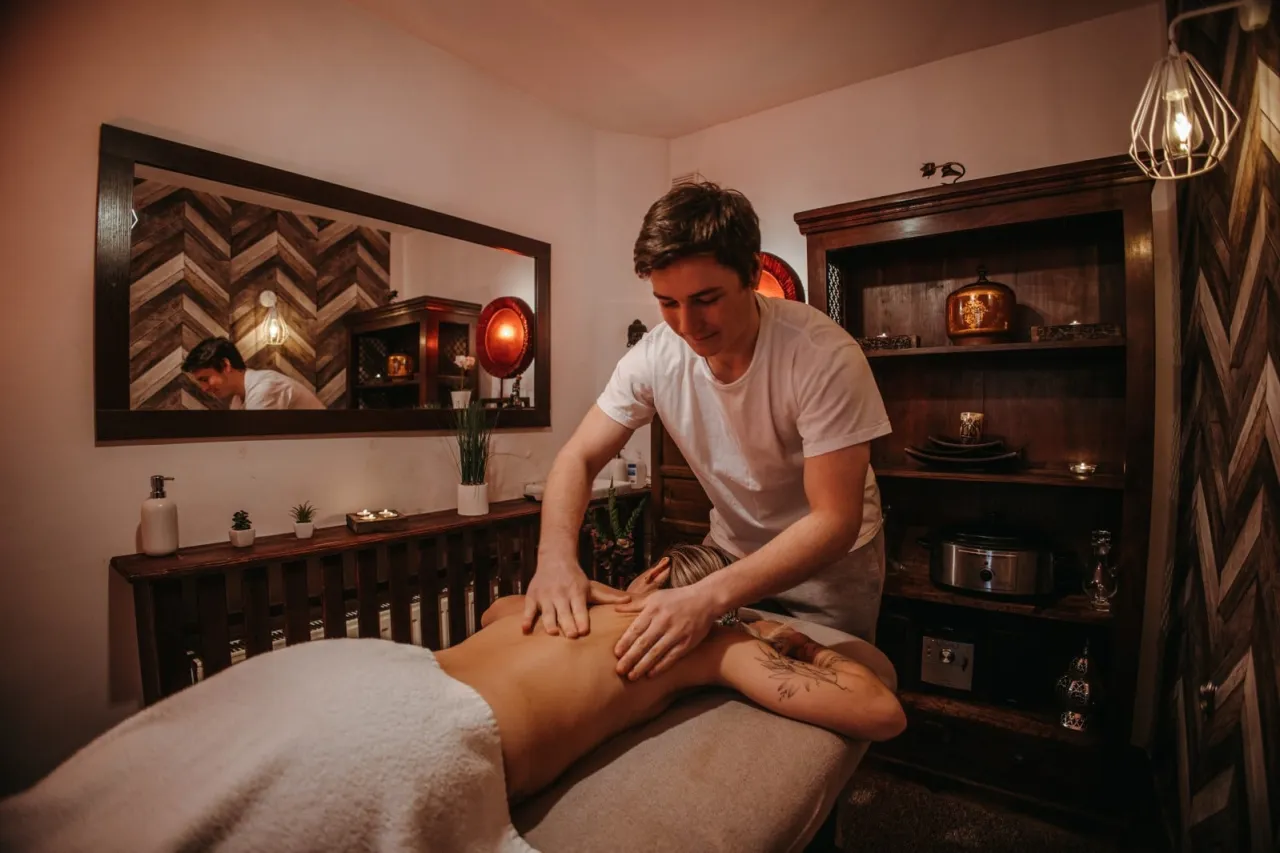 Romantyczny weekend SPA dla dwojga masaż