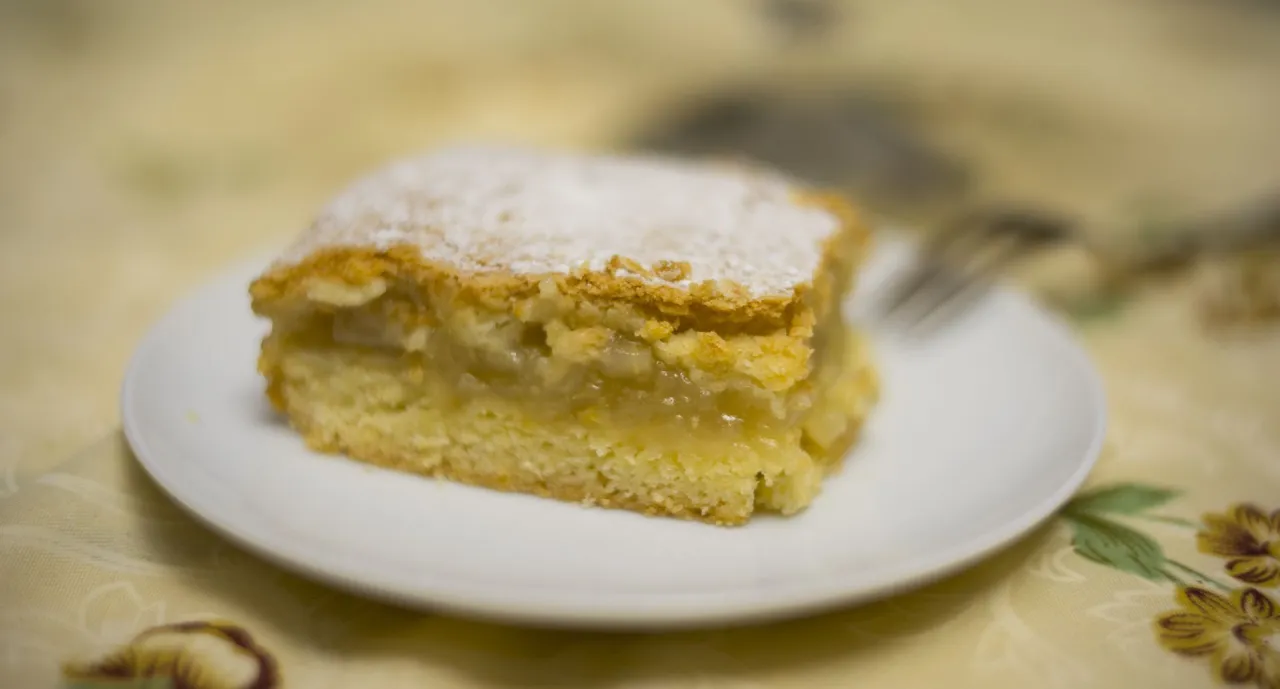 szarlotka z prażonymi jabłkami