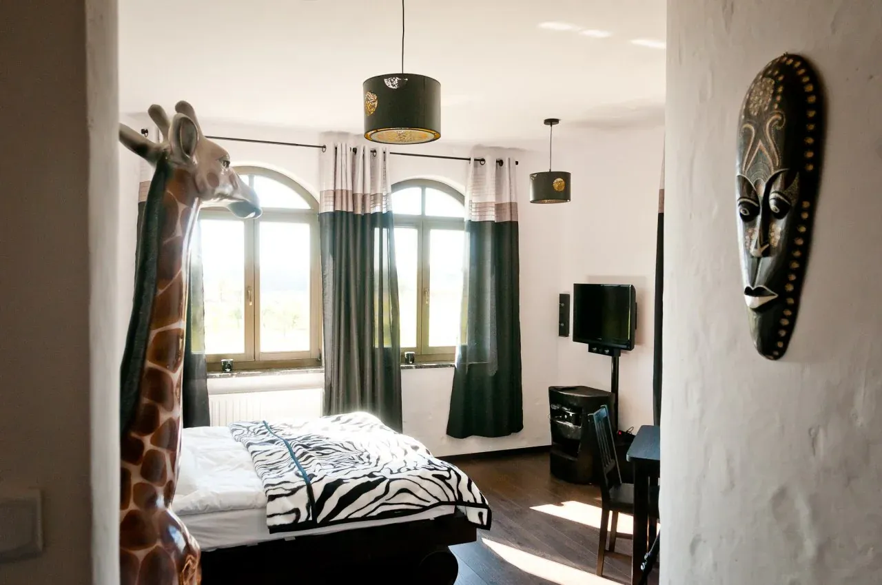 Sanatorium Świat Solec-Zdr&oacute;j pok&oacute;j jednoosobowy, pok&oacute;j dwuosobowy, łazienka w sanatorium