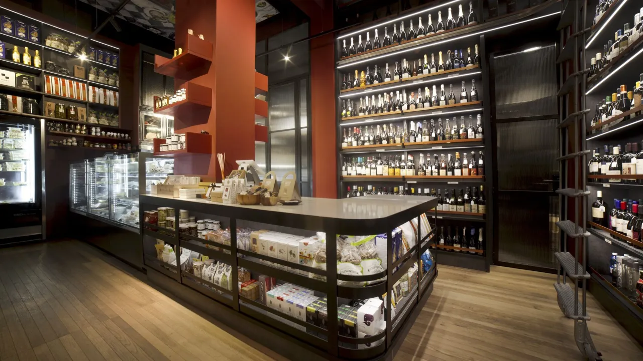 Enoteca gastronomica Pesaro interni tipici